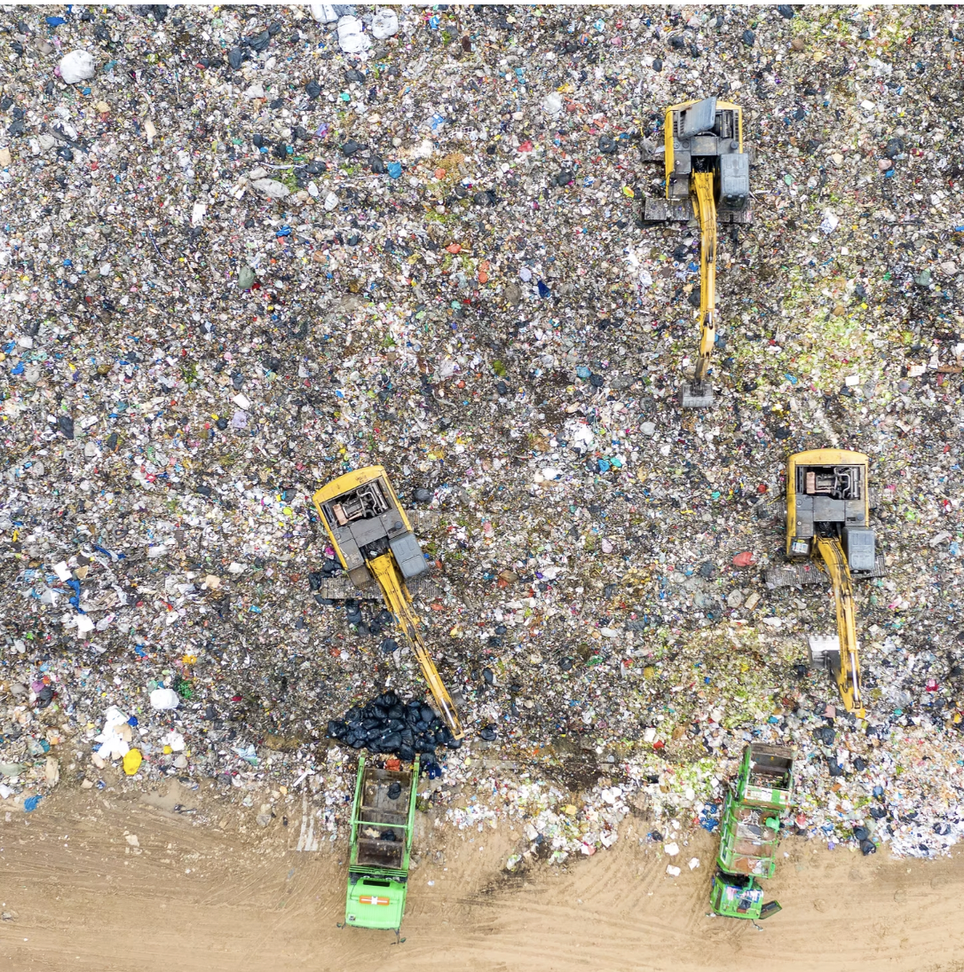 Solving Tomorrow’s Waste Challenges with the Circular Economy 13 Solving Tomorrow’s Waste Challenges with the Circular Economy