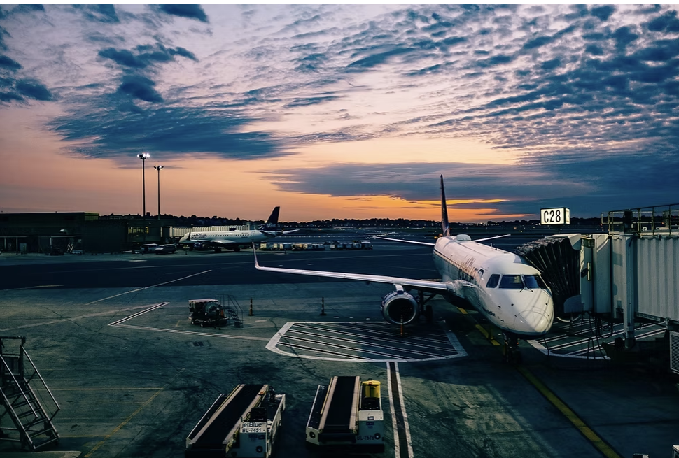 Composting Food Waste at Airports Starts with the Right Tools 18 Composting Food Waste at Airports Starts with the Right Tools